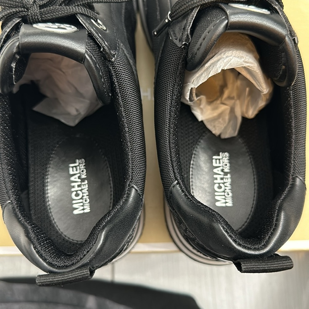 NWT Michael Kors Wilma Trainer Black Tech Canvas Sz. 8M - Picture 11 of 13
